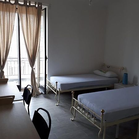Porta Maia Hotel อูร์บีโน ภายนอก รูปภาพ