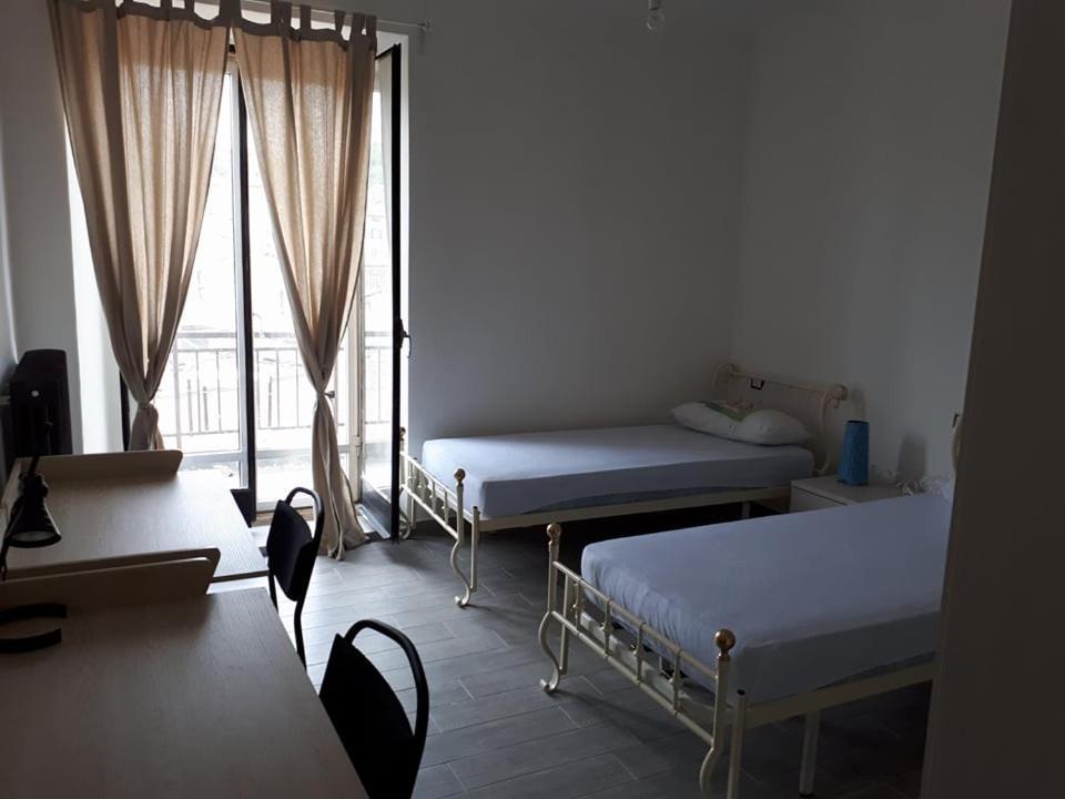 Porta Maia Hotel อูร์บีโน ภายนอก รูปภาพ